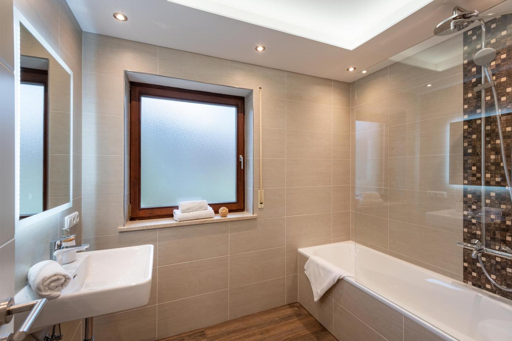 Ferienhaus Wildbarren - Alpenmagie Suites Oberaudorf Exteriör bild